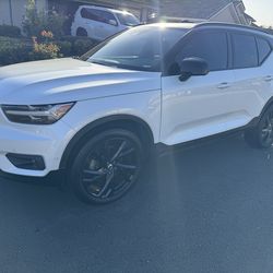 Volvo XC40 2019 T5-R design