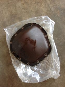 Rear differential cover