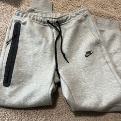 Nike Tech Fleece Sweats