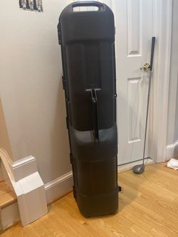 Golf Travel Case with wheels
