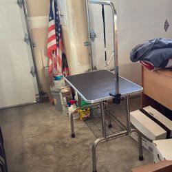 Dog Grooming Table -Like New