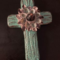 Cross With Seashells 