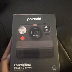 Polaroid Now Instant Camera 