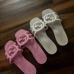 Woman’s Sandals 