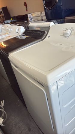Nice like new GE gas dryer