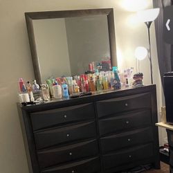 Dresser With Mirror!…