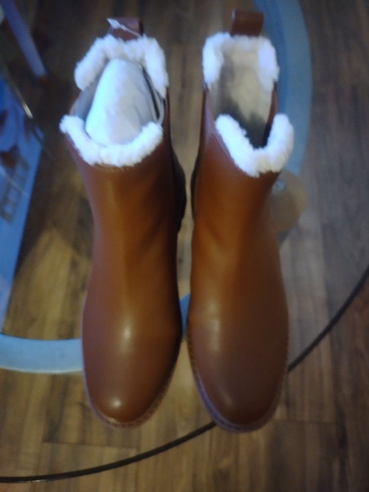 New, The Drop, campbell sherpa chelsea boot. wms-8 , faux fur lining.