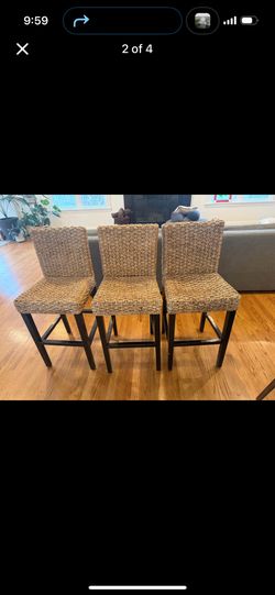 3 Bar Height Chairs Some Cat Damage 