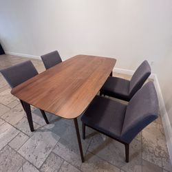 Wood Dining Table With 4 Dining Chairs