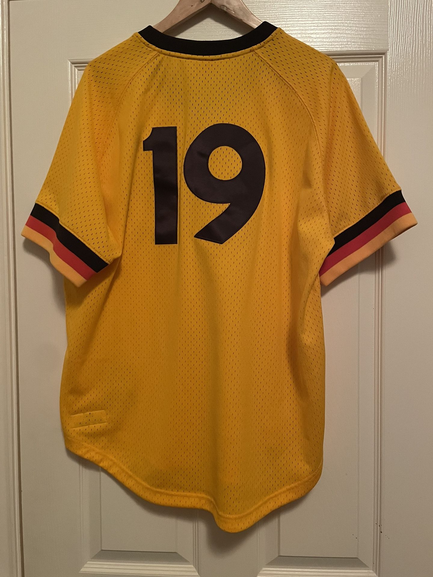 San Diego Padres #19 Tony Gwynn 1984 Brown Jersey Mlb for Sale in Chula  Vista, CA - OfferUp