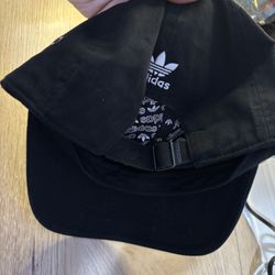 Adidas women hat