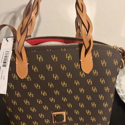 Dooney & Bourke purse