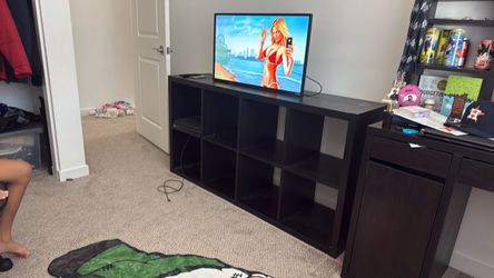 Shelf / TV Stand