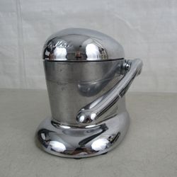 Rival Juice-O-Mat Vintage Juicer With Tilt Top Chrome Plated Metal


