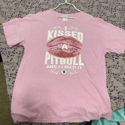 T- Shirt Size Large 