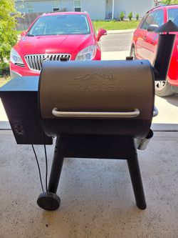 Traeger Grills Pro 22 Wood Pellet Grill & Smoker
