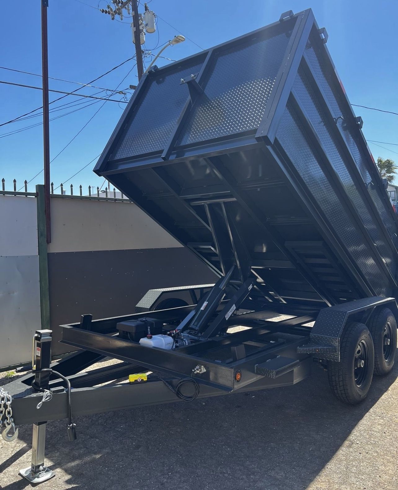Scissor Lift Dump Trailer