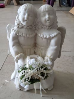 New white Christmas Angel With Wings Carolers With Pearls