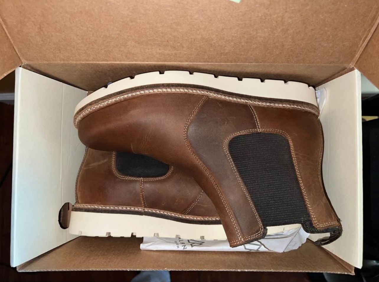 New Women’s Leather Fashion Boots. Size 10