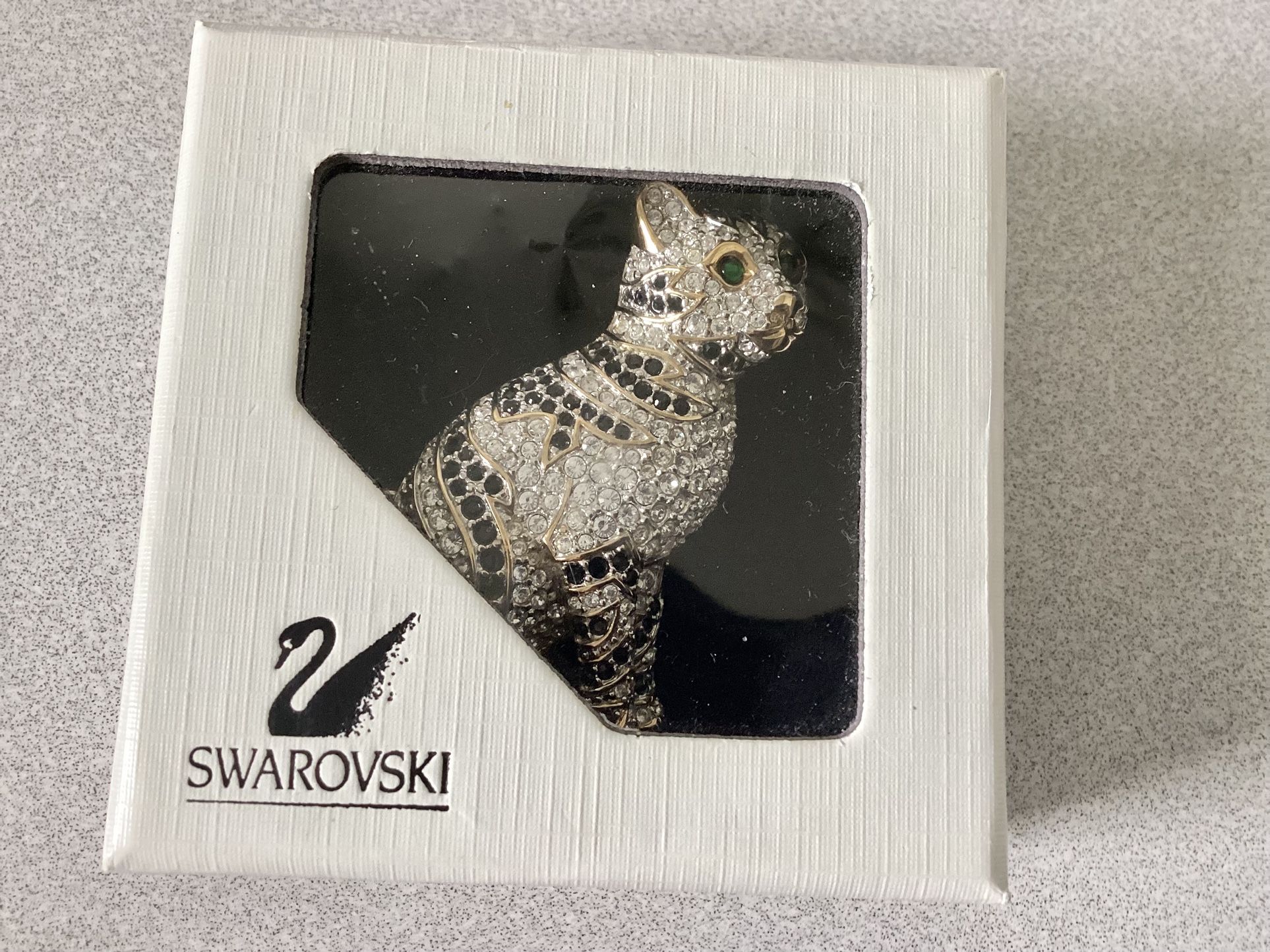Signed Swarovski 1999 Pave Crystal Tabby Cat Brooch Pin RARE + Retired “Precious Pets” Series