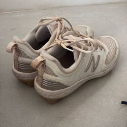 New Balance Soft Ball Cleats 