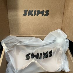 Skims Push Up Balconette Bra