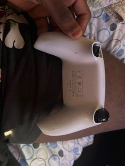 PS5 controller