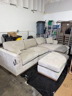 Light Gray Sectional Sofa with Ottoman