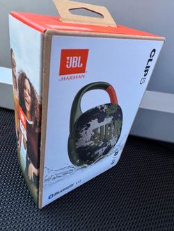 JBL Clip 5 Bluetooth Speaker Camo