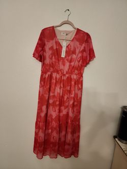 New Women's dress size ((M)