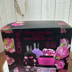 Betsy Johnson Fresh Peony Body Wash Set.