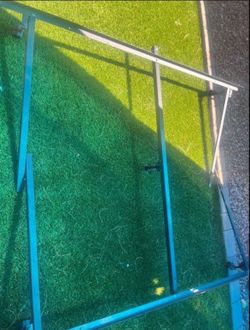 Metal bed frame full