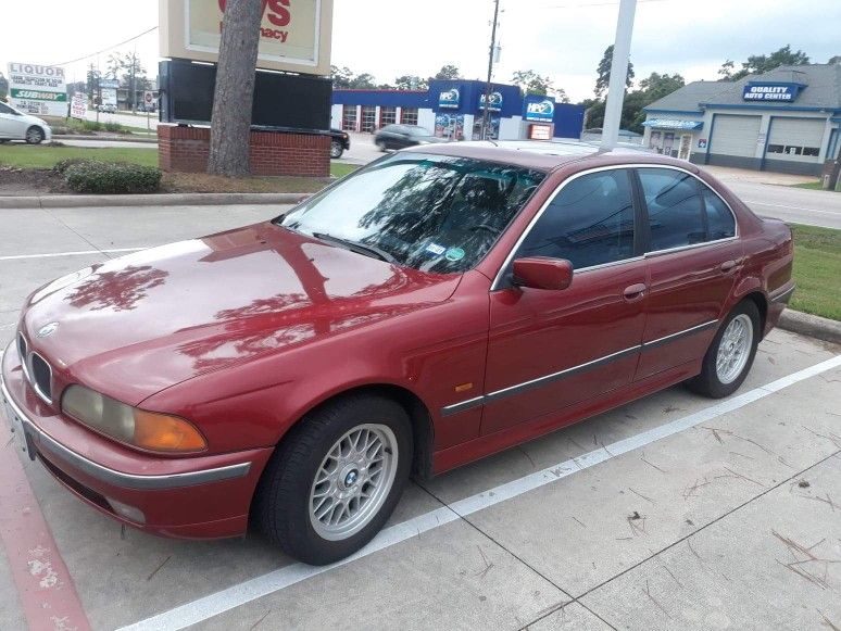 2000 BMW 528i