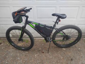Mongoose roost plus size tire mountain bike
