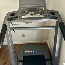 Reebok ACD1 Treadmill In Good Working Condition