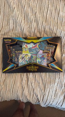Pokémon Shining Fates Dragapult Box