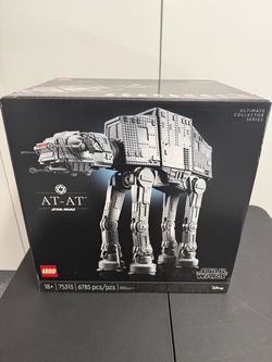 LEGO Star Wars AT-AT Ultimate Collector Series 75313