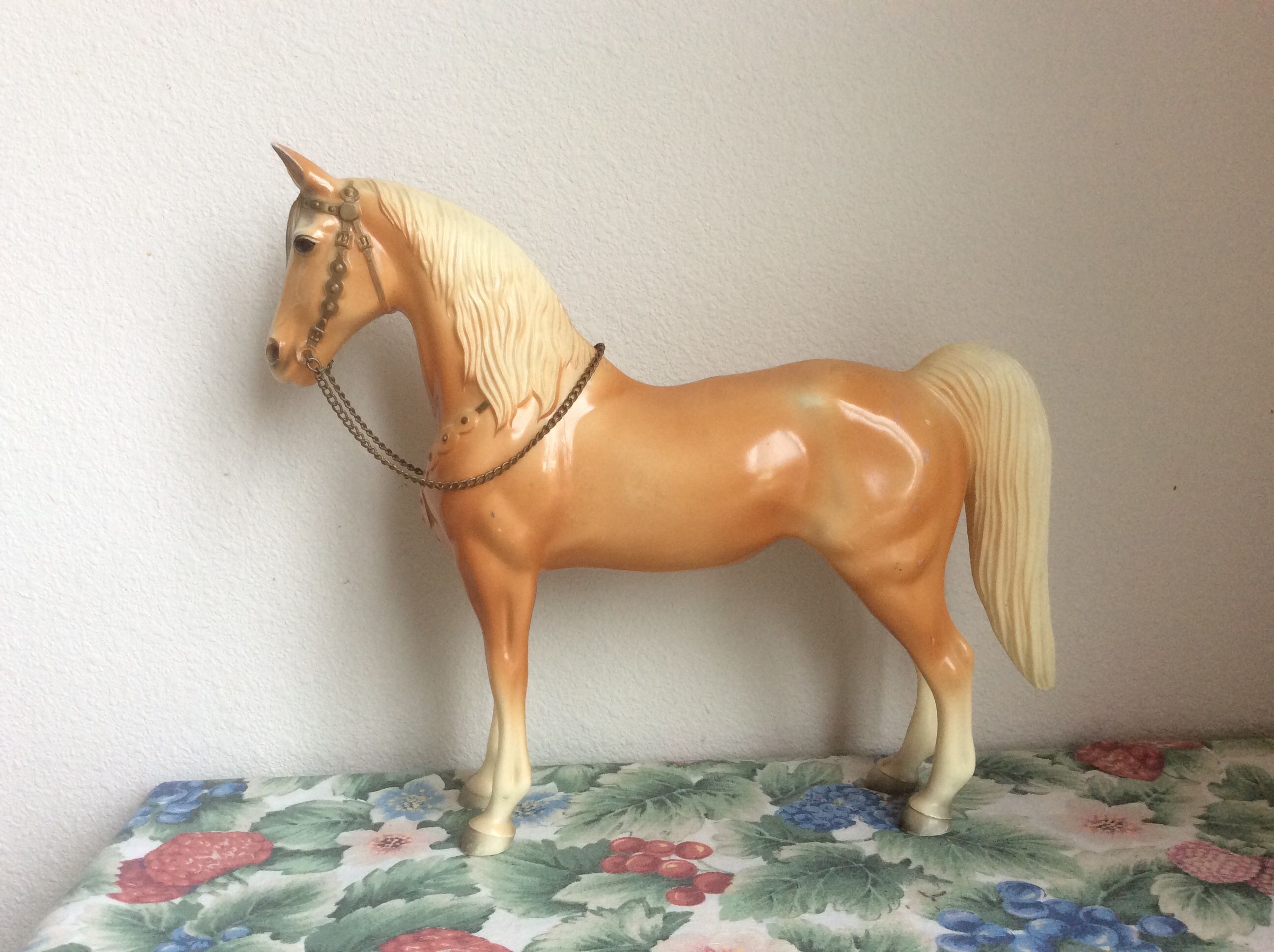 RARE Vintage Breyer Palomino Western Spanish Parade Horse w/ Bridle & Chain Reins Traditional **SEE DESCRIPTION**