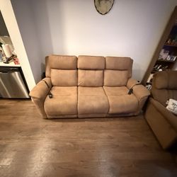 Full Recliner Couch With Lights And Wireless Charging 