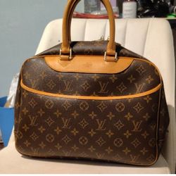 Louis Vuitton Monogram Deauville Bag