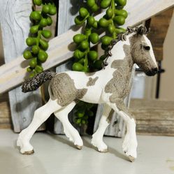 RETIRED Schleich Tinker Pinto Foal