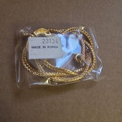 Beautiful Necklace With Pendant