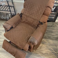 Brown Electric Reclining Couch 