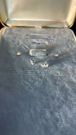 925 Sterling Silver Stud Earrings with Clear Stones