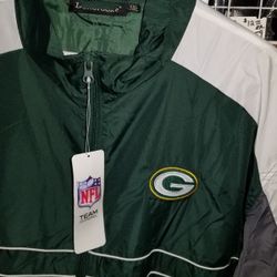 Greenbay Windbreaker NWT