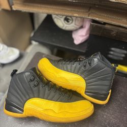 Air Jordan 12 University Gold 