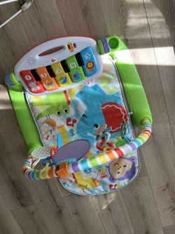 Fisher-Price Deluxe Kick & Play Piano Gym Infant Playmat with Electronic Learning Toy