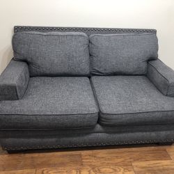 Gray Loveseat/Couch. Excellent Condition 