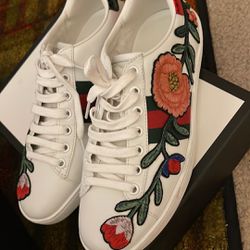 Gucci White Leather Floral Sneakers