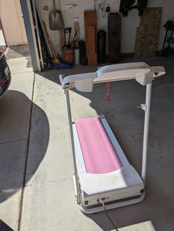 Treadmill. Womens